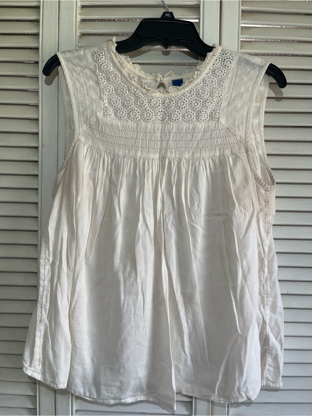 Old Navy White Sleeveless Eyelet Yoke Top